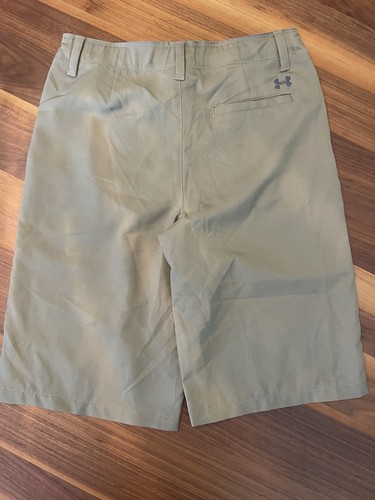 Under Armour Boys Large Golf Shorts - Picture 3 of 4