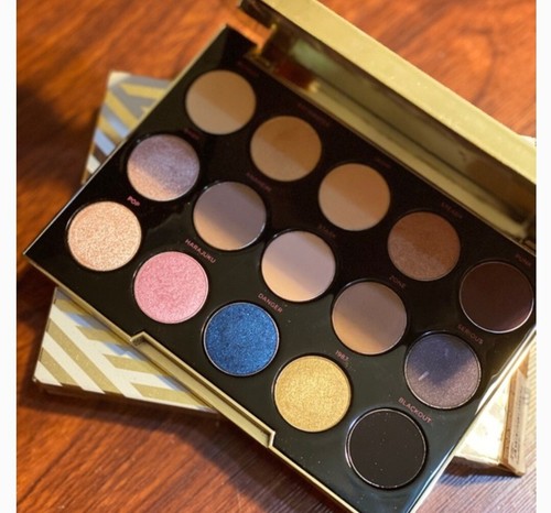Urban Decay Gwen Stefani Palette di Ombretti 15 Ombretti con Rossetto Gwen Stefani... - Foto 3 di 10