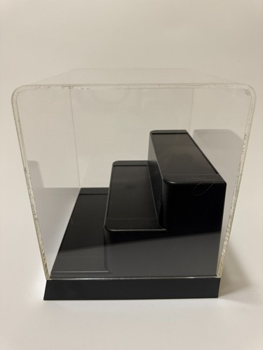 STAR WARS Jedi Master Replica Trio Display Case .45 Lightsaber - Picture 2 of 4