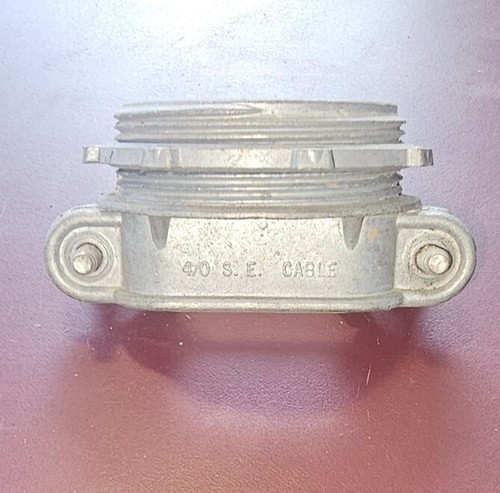 2" Connector for Flat Entrance Cable 2 Screw Clamp Non- Metallic For 4/0 - New - Picture 2 of 4