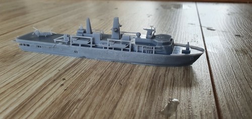 HMS Albion  1:1200 Waterline Model - Picture 1 of 11