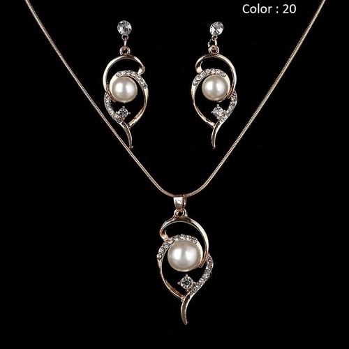 Set orecchini collana perle imitazione placcato oro moda donna set gioielli - Foto 58 di 78