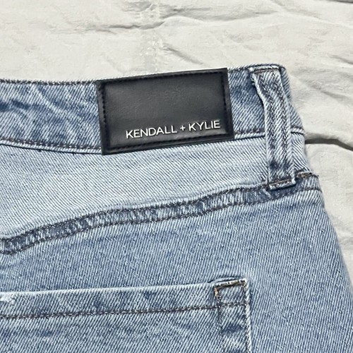 Kendall + Kylie Jean Shorts Sz 9/29 The Icon Destroyed Distressed Denim NWT - Picture 6 of 6