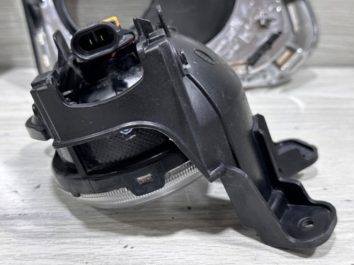 Chevrolet Trax 2014-2016 luz antiniebla delantera con bisel izquierda y derecha 95015921 - Imagen 10 de 13