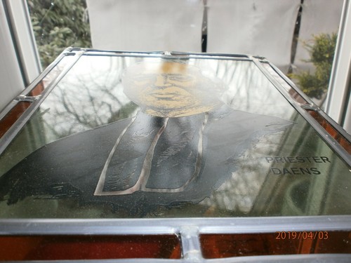 ANCIEN VITRAIL  A SUSPENDRE/VITRAUX/RELIGIEUX/PRETRE DAENS/XXéme /26x29,5cm/DECO - Photo 4/5