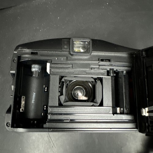 Olympus Superzoom 70S Quartzdate 35mm Film Camera Point Shoot Vintage Date - Picture 9 of 10