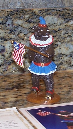 Hamilton Collection Ringling Bros. Barnum Bailey Circus, Skating Bear Figurine - Picture 2 of 7