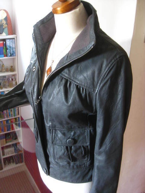Picture 5 of 12
