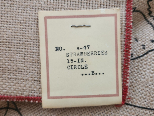 Latch Hook Rug Canvas Joan Moshimer Strawberries 15" - Picture 4 of 4