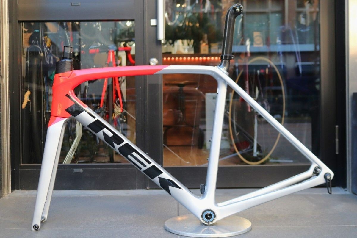 美品 TREK エモンダ SL6 disc 56 カーボンフレーム&シートポスト トレック TREK エモンダ EMONDA SL6 DISC 2020年モデル 56サイズ