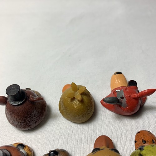 McFarlane Replacement Head For Backstage Set-Five Nights At Freddy’s - Lot Of 7 - Picture 4 of 4