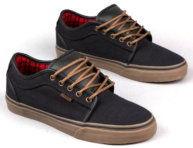 vans chukka black gum