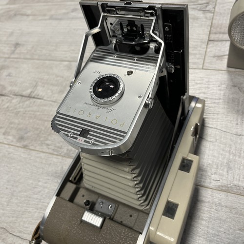Vintage Polaroid 800 Land Camera And Accessories - Picture 13 of 24