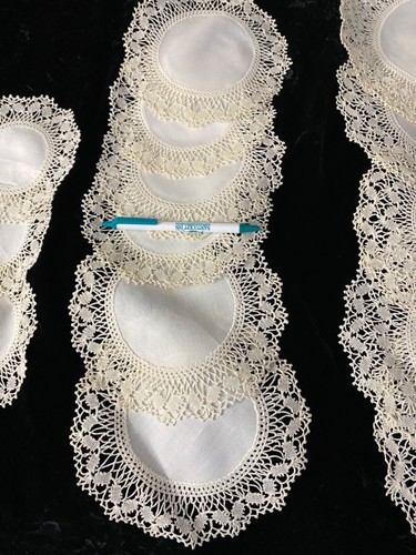 Large Lot of 29 Vintage Hand Crocheted Round Doilies & Doily box / lid Variety - Picture 22 of 23