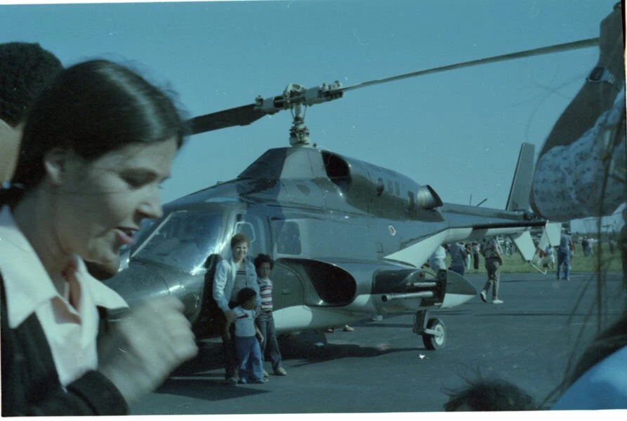 Buy Airwolf TV Series Helicopter Metal Logo Pin Online At Lowest Price In India. 695913685 - Foto 3