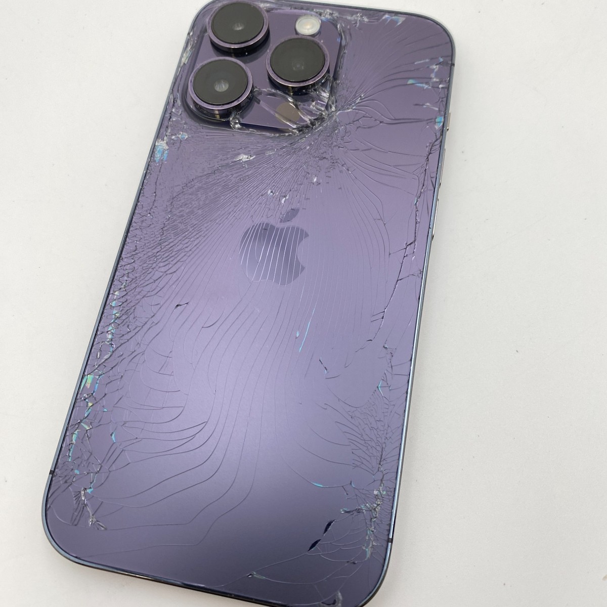 iPhone14 Pro 128GB ディープパープル 背面割れ Apple iPhone 14 Pro - 128GB - Deep Purple (Unlocked) - CRACKED