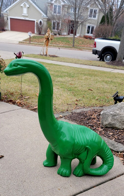31'' Long 27'' Tall - Stunning SINCLAIR DINO 35 Lbs. Cast Aluminum