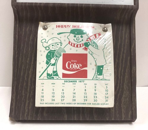 Vintage NOS 1977 Coca Cola Sealed Wall Mounted Calendar - Picture 7 of 10