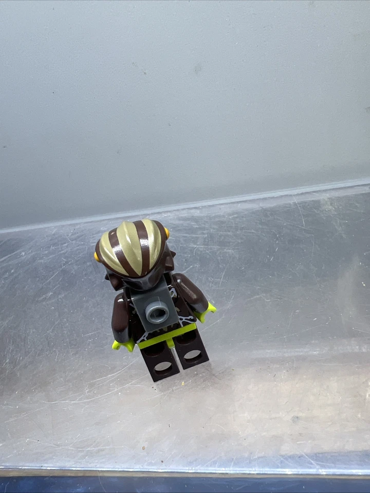 Lego Legends Of Chima Sparacon Minifigure 70131 - Image 4 of 4