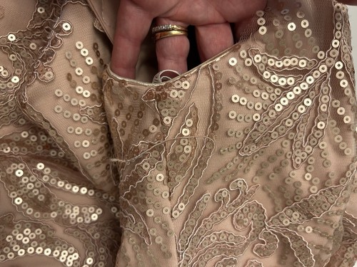 Tadashi Shoji Kleid 12 Rosa Pailletten Atemberaubend Bleistift Brautjungfer Hochzeit Abend - Bild 6 von 9