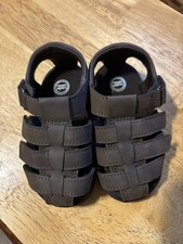 Wonder Nation Brown Toddler Sandals Size 5