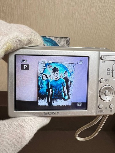 Sony Cyber-Shot DSC-S2100 12.1MP 3x Zoom Silver Digital Camera - Picture 1 of 14