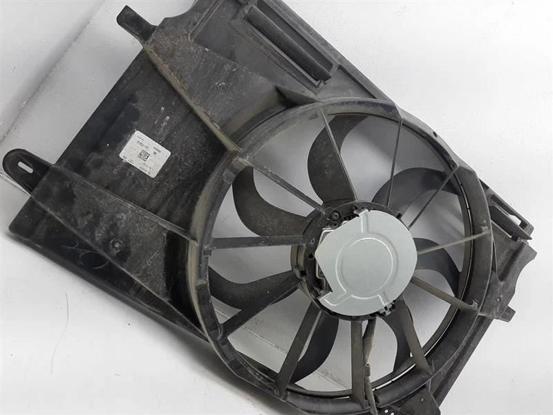 Conjunto de ventilador de motor de ventilador de radiador 17-19 CHEVROLET CRUZE 39013323 Foto 4 de 4