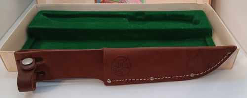 VINTAGE RED RYDER BRAND BOYS FIRST KNIFE W/ SHEAF USA MADE NEW IN THE BOX - Picture 11 of 17