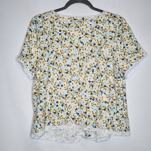 3X 22W 24W Blue Floral Torrid Rib V Neck Lace Trim Button Crop Tee Cottagecore D - Picture 8 of 9