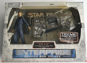 Star-Trek-Enterprise-Broken-Bow-Deluxe-Lieutenant-Malcolm-Reed-NX-01-2002
