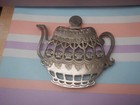 VINTAGE TEAPOT SHAPED SILVERTONE METAL  TRIVET/POT STAND ORNATE DETAILS