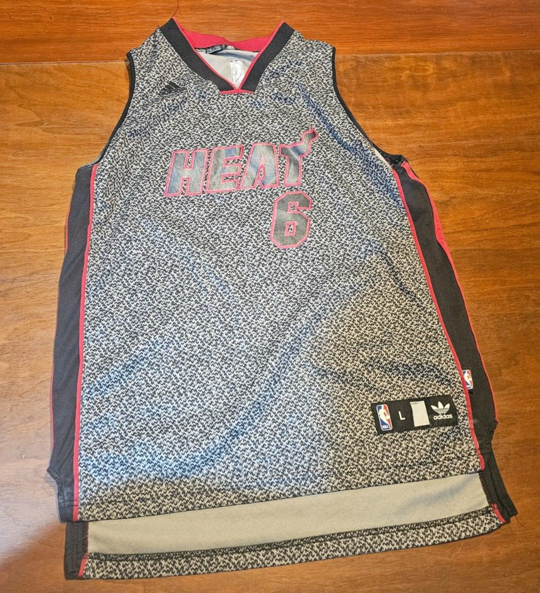 Picture 1 of 3