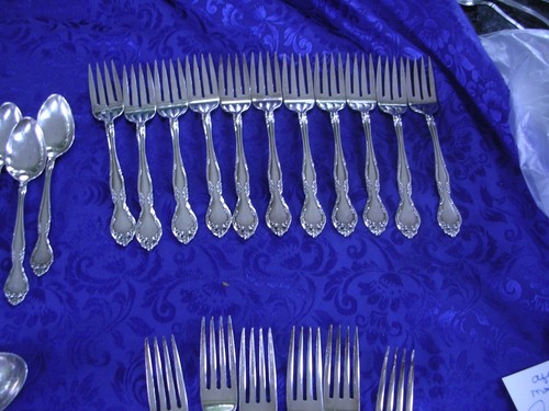 #MM Affection Oneida Community Set of 55 Pieces Silverplate VERY NICE - Picture 5 of 12