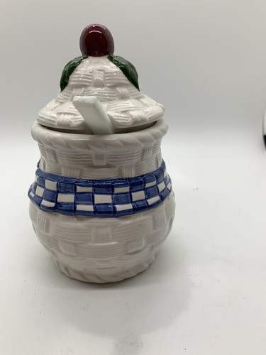 Corona de acebo de Navidad crema y azucarero con tejido de canasta de cerámica S&P - Imagen 4 de 9