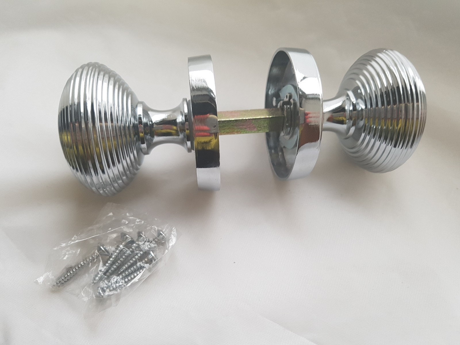 1-10 SETS CHROME CHROME CHROME BEEHIVE Rimmed Queen Anne Ribbed Internal Door Handle Knobs D30 4815aa 1-10 SETS CHROME CHROME CHROME BEEHIVE Rimmed Queen Anne Ribbed Internal Door Handle Knobs D30 4815aa