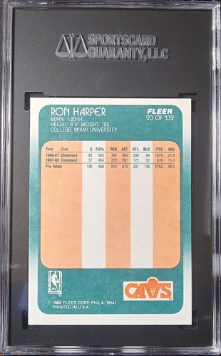 1988-89 Fleer Basketball [Base] #23 Ron Harper -5x NBA Champ- Near Mint NM SGC 7 - Bild 2 von 12