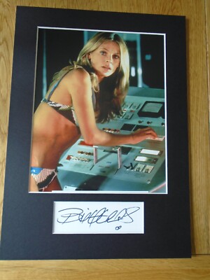 Britt Ekland James Bond original signed authentic Autogramm - UACC / AFTAL.