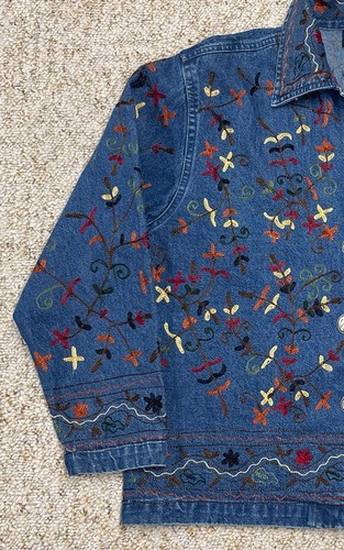 New Direction Jean Jacket Women's Size Small Denim Floral Embroidered - Picture 21 of 23