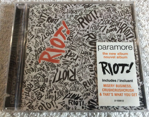 Paramore – Riot! CD 2007 Rock Emo Pop - SEALED w Punch-Hole Case - Picture 1 of 3