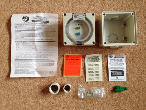 JOJO Mains 240v safety RCD protector outdoor unit box enclosure 20A 30ma IP66 . - Picture 2 of 20