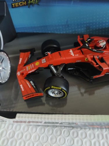 Maisto 1:24 Scale Ferrari F1 SF 90 2019 2.4Ghz Remote Control Car Red - Picture 3 of 16