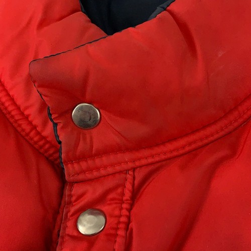 Alexander's Men's Size XL Red/Navy Reversible Down Filled Snap Front Vest - Picture 10 of 10