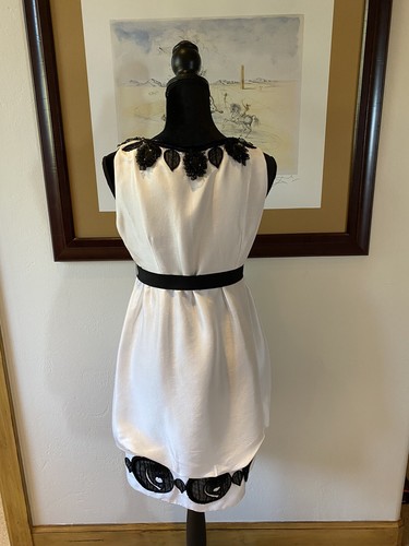 Luca Luca White Raw Silk Knee Length Dress w/Bead Accents Medium, US 6, IT 44 - Picture 6 of 11
