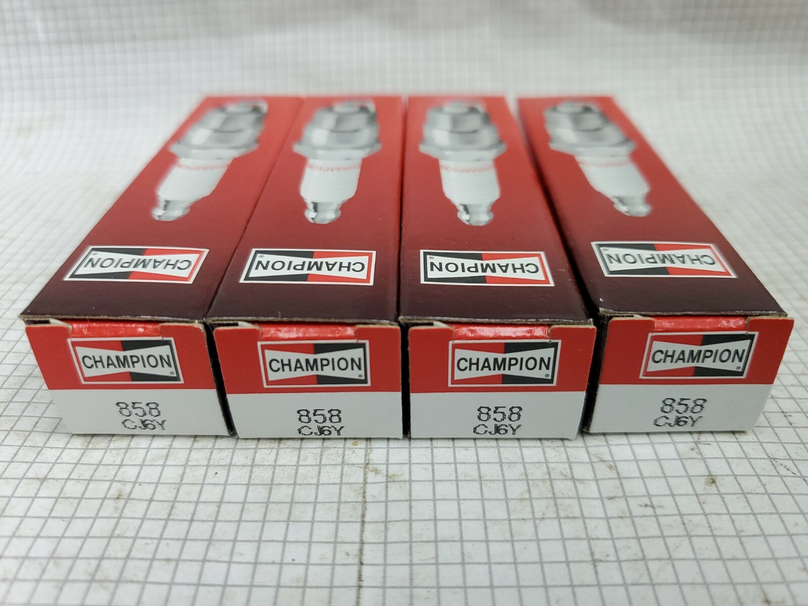 FOUR CJ6Y SPARK PLUG CHAMPION  BPM8Y