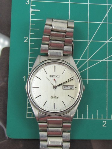SEIKO Alarm Silver Face Date Day New Battery Serviced Vintage - Picture 11 of 23