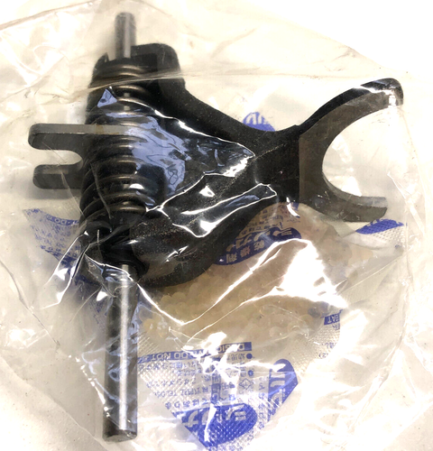 OEM Shift Fork P/N 1332315 OEM 2011 Polaris 750 Turbo IQ Snowmobile NEW - Picture 3 of 6