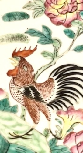 Antique Qing Dynasty Famile Rose Roosters And Flowers Charger, 清代粉彩公雞花卉紋盤 - Picture 2 of 6