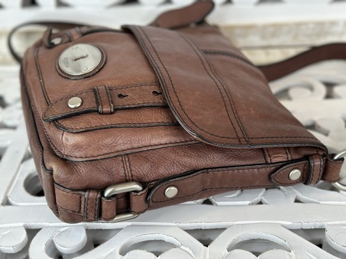FOSSIL MADDOX Distressed Brown Leather Organizer Crossbody Messenger Bag Vintage - Picture 4 of 13