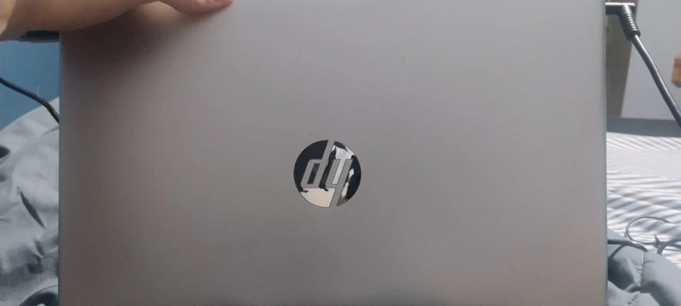 PC portátil Windows 11 HP Foto 2 de 3