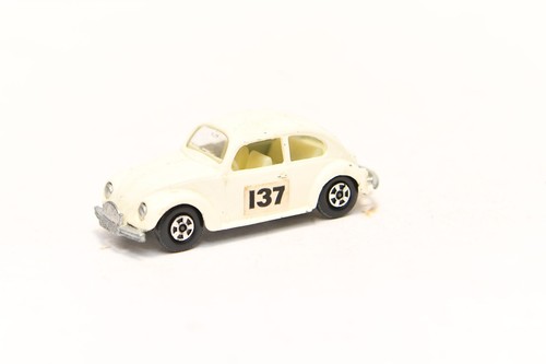 Matchbox Superfast No 15 Volkswagen VW Beetle 1500 White / Cream Model Car 137